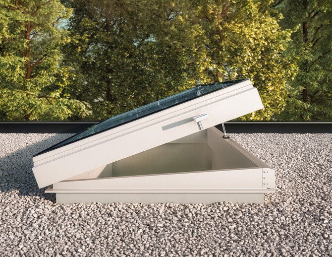 Clarabóia Quadrada Flex Motor com rodapé Reto 20cm Skylux iWindow2