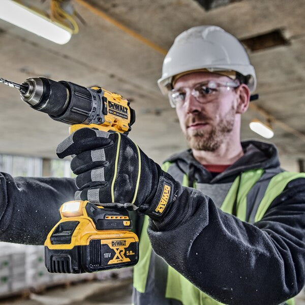 Kit de nível laser VERDE de 3 linhas 360° XR 18 V + berbequim com percussão XR 18 V + 2 baterias de 2 Ah + carregador + mala Dewalt DCLE34031N