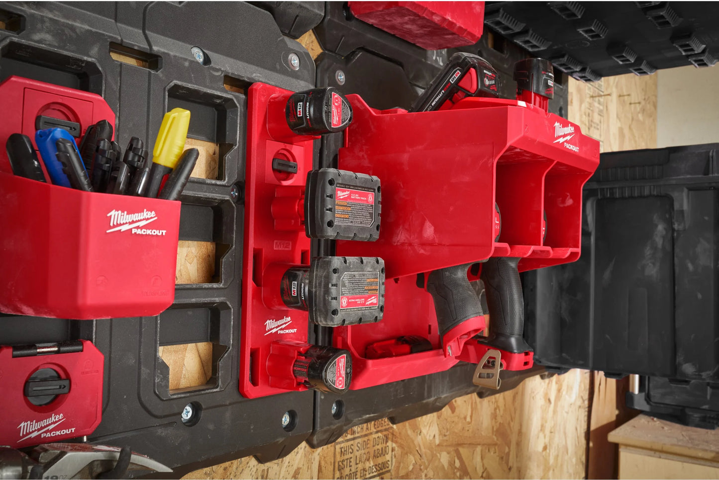Suporte de bateria Milwaukee PACKOUT M12