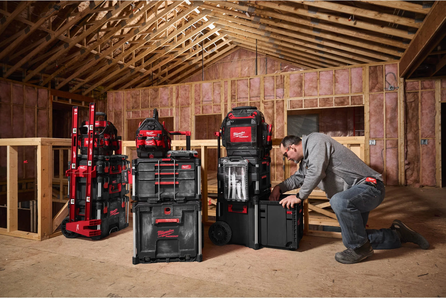Baú com rodas e gaveta PACKOUT Milwaukee