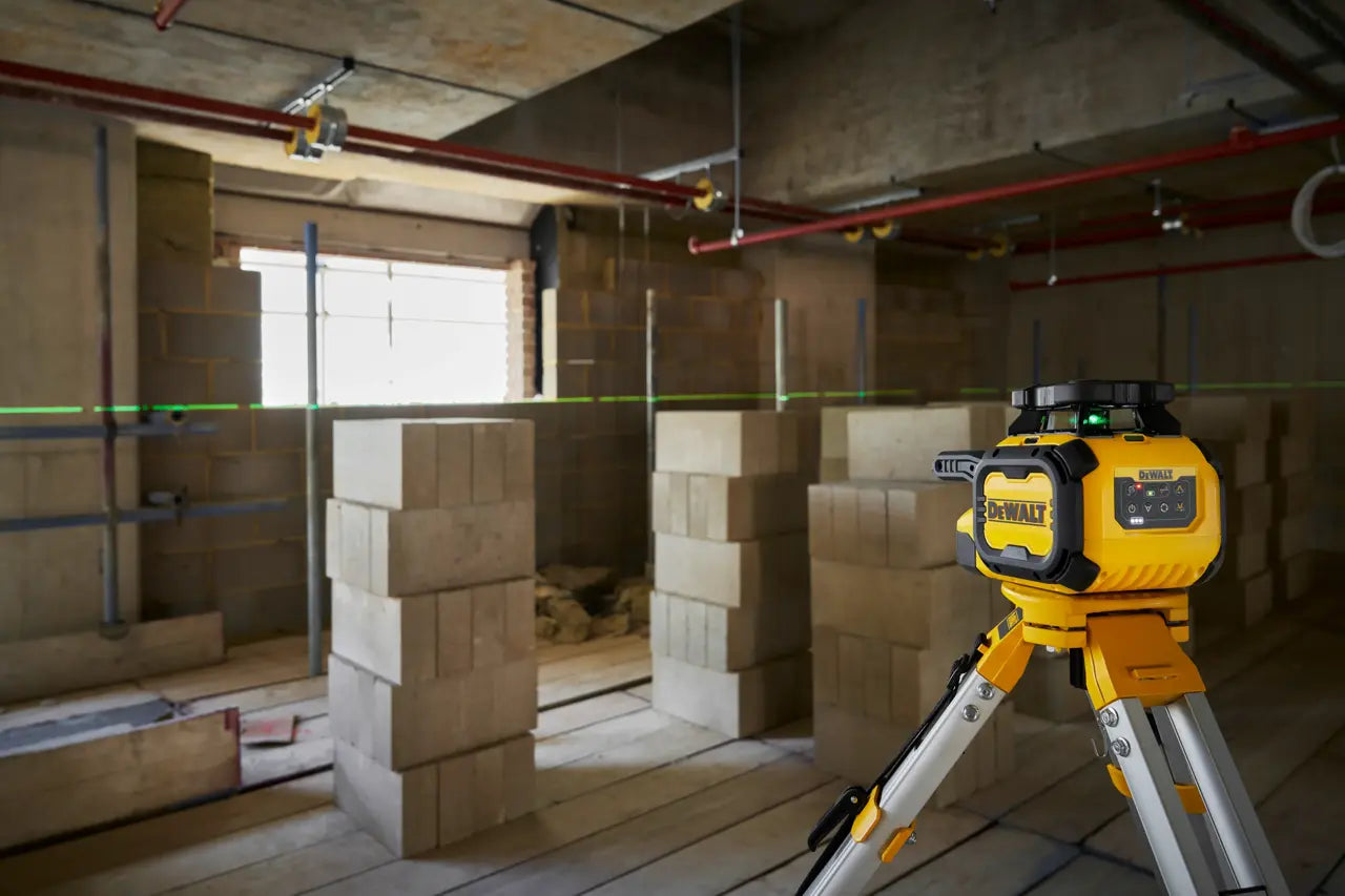 Kit de Nível Laser Rotativo Autonivelante Verde USB-C 600m com Detetor Dewalt DCLE15221G
