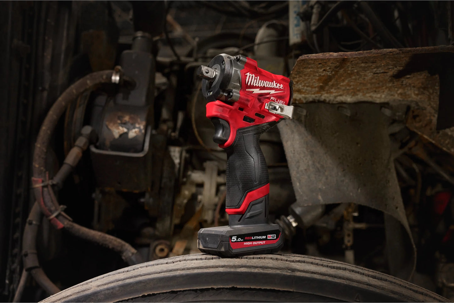 Chave de impacto M12 + 2bat 5.0Ah + carregador + mala de transporte Milwaukee M12 FCIWF12G3-502X