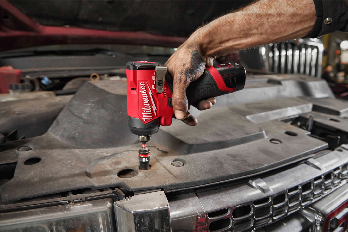 Powerpack berbequim de impacto + aparafusadora de impacto + 2 baterias de 4,0 Ah + carregador + mala Milwaukee M12 FPP2A2-402X