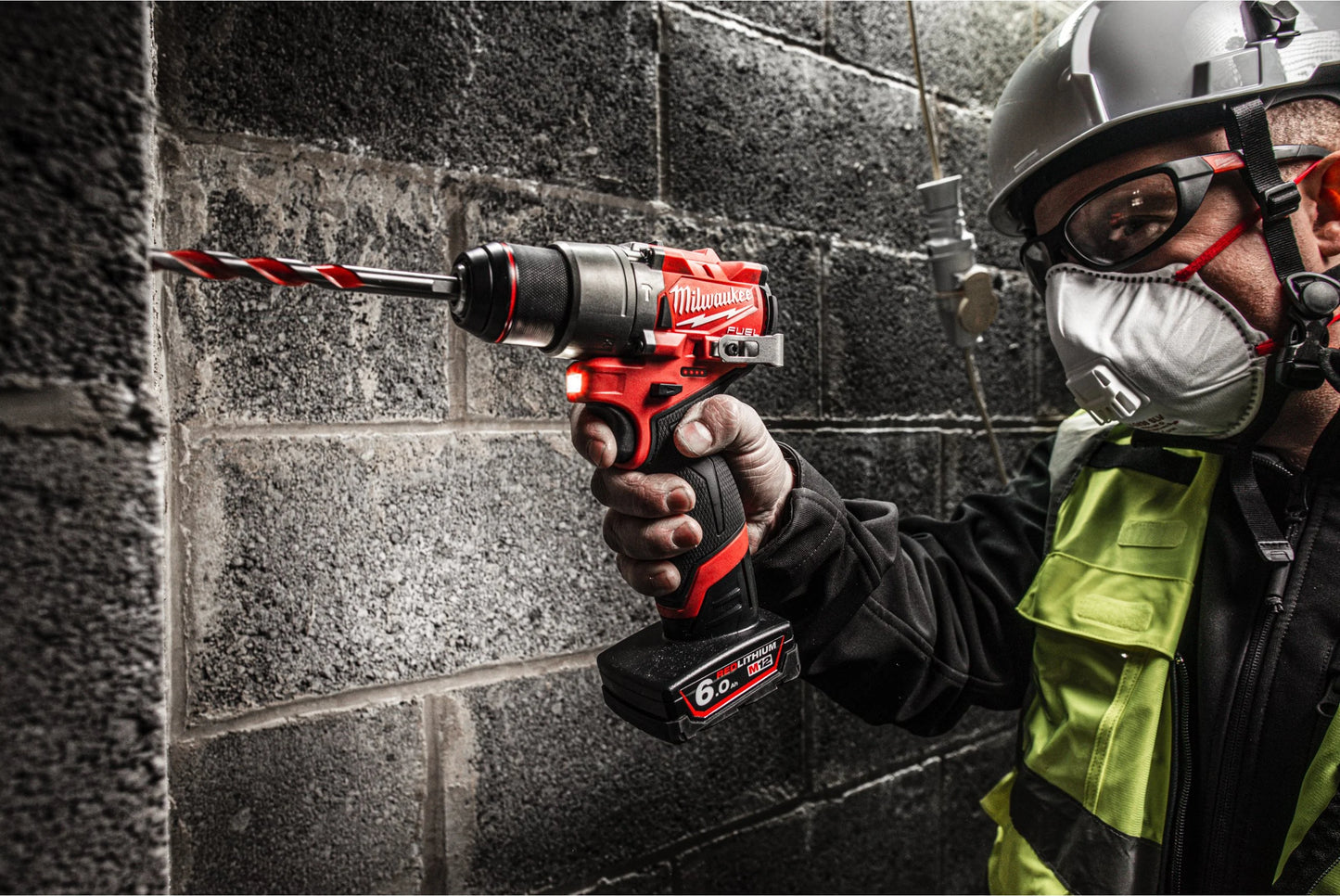 Powerpack berbequim de impacto + aparafusadora de impacto + 2 baterias de 4,0 Ah + carregador + mala Milwaukee M12 FPP2A2-402X