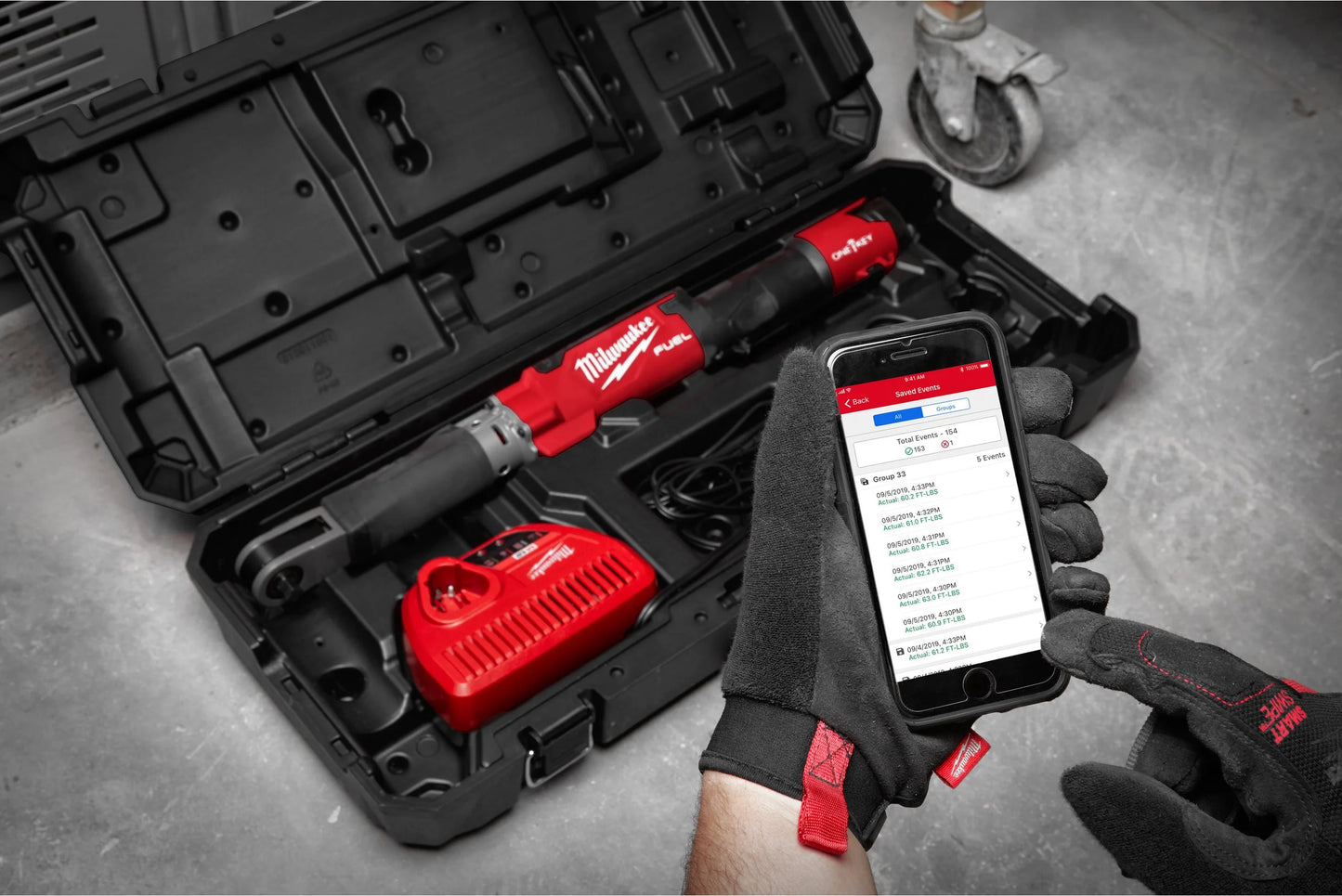 Chave dinamométrica de catraca M12 Fuel One-Key 1/2" com bateria + carregador + mala Milwaukee M12 ONEFTR12-201C