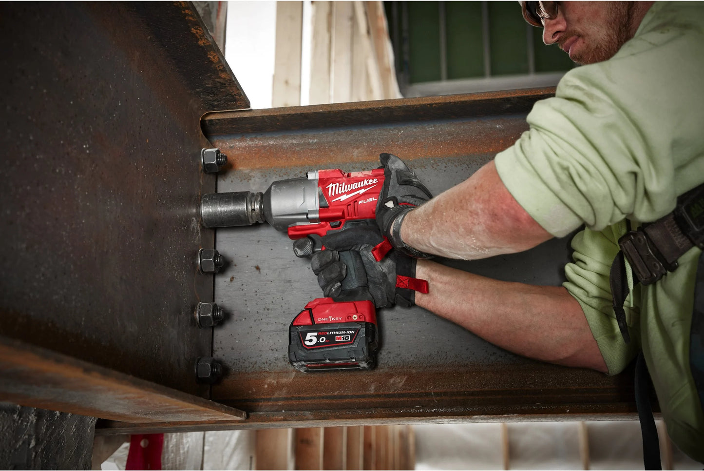 Chave de impacto M18 FUEL ONE-KEY 1/2" + 2 baterias de 5Ah + carregador + mala Milwaukee M18 ONEFHIWF12-502X