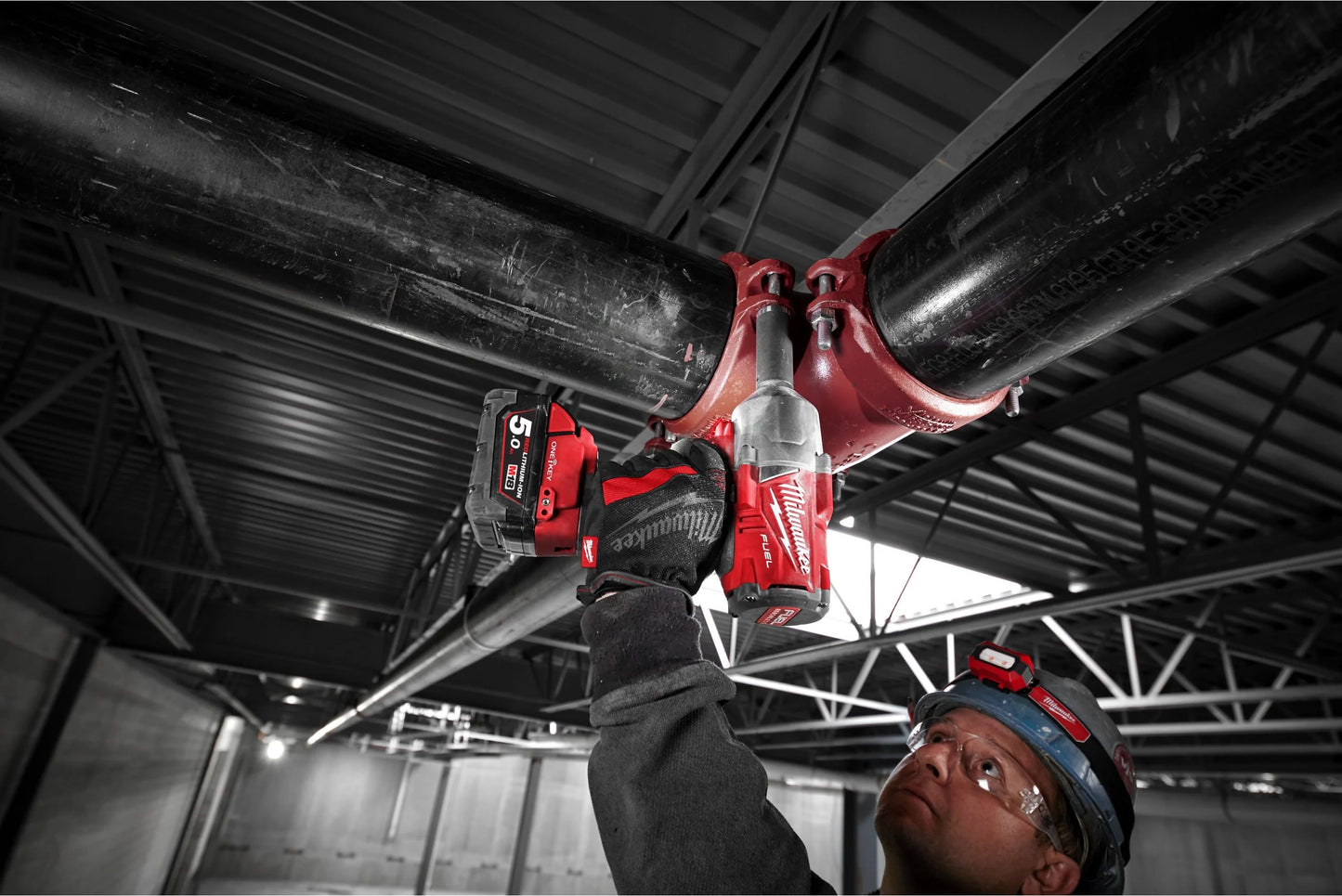 Chave de impacto M18 FUEL ONE-KEY 1/2" + 2 baterias de 5Ah + carregador + mala Milwaukee M18 ONEFHIWF12-502X