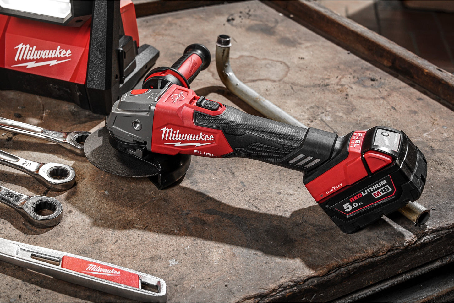 Rebarbadora Fuel ONE-KEY M18 de 125 mm com mala Milwaukee M18 ONEFSAG125XB-0X