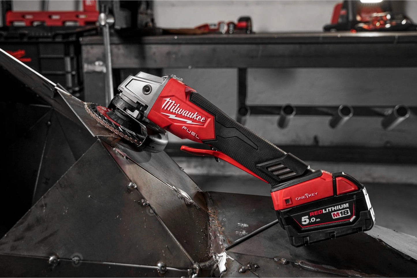Rebarbadora Fuel ONE-KEY M18 de 125 mm com mala Milwaukee M18 ONEFSAG125XPDB-0X