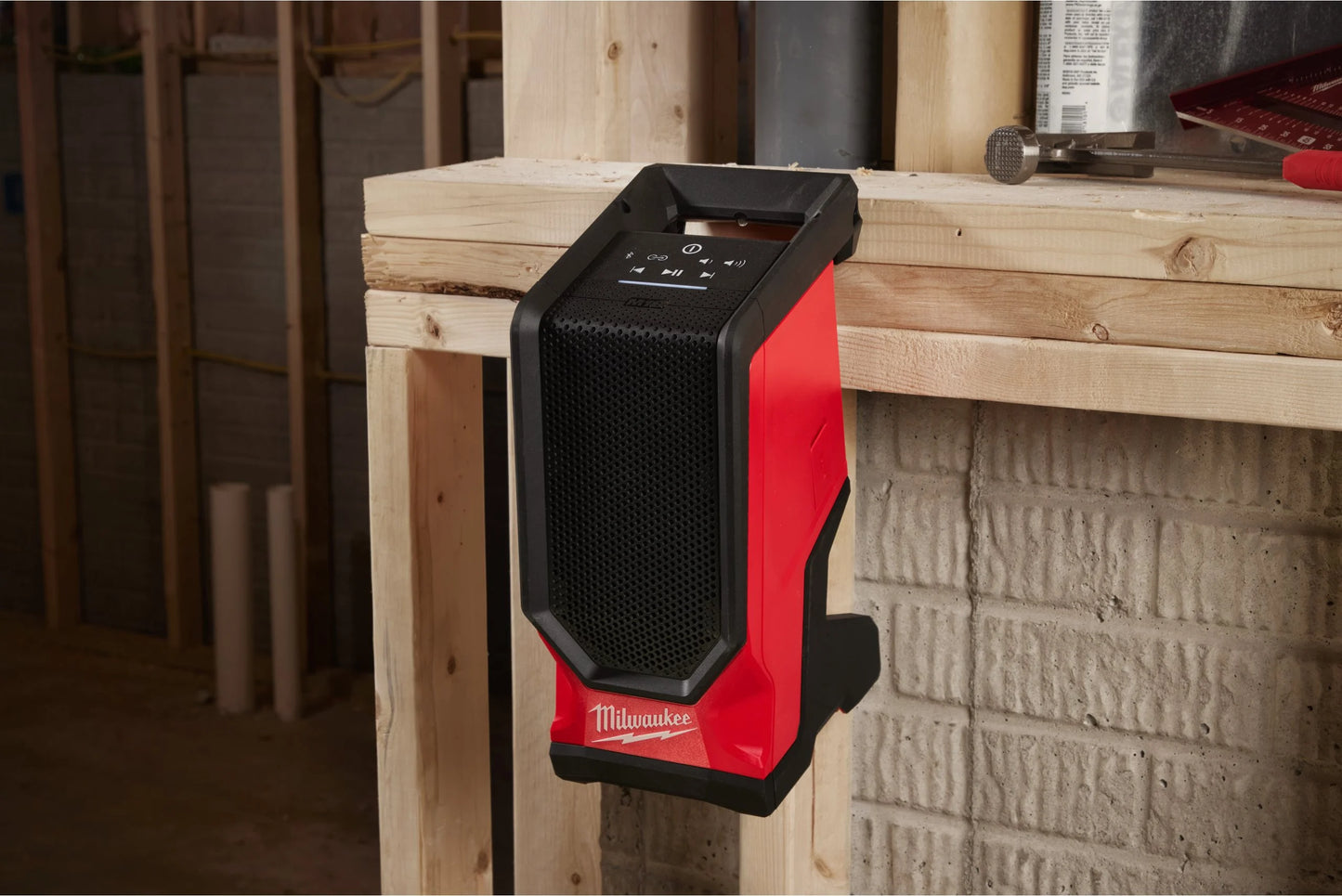 Altavoz M18 com Bluetooth Milwaukee M18 SPEJSG2-0