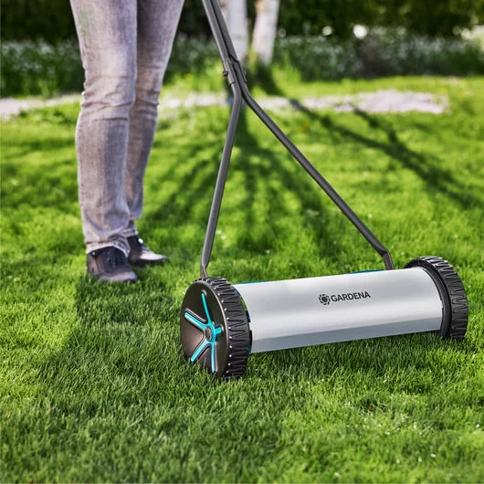 Cortador de relva manual helicoidal Comfort 400 da Gardena,com 40 cm