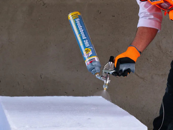 Kit com 5 latas de adesivo Soudabond 265 + pistola + limpador Sistema Click&Spray Soudal