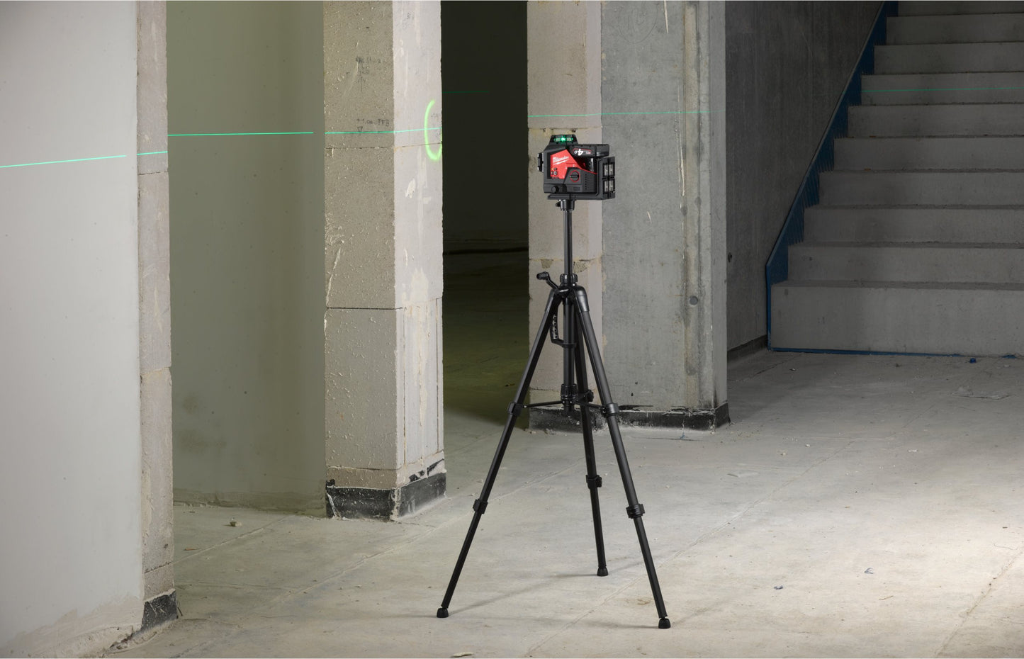 Tripé para nível laser 1,2m Milwaukee TRP120