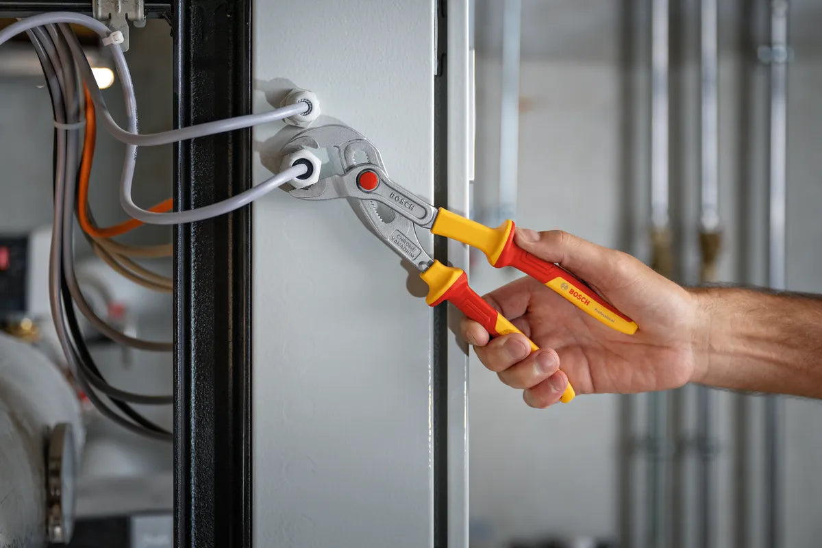 Conjunto de eletricista de 37 peças VDE em mala L-BOXX Bosch