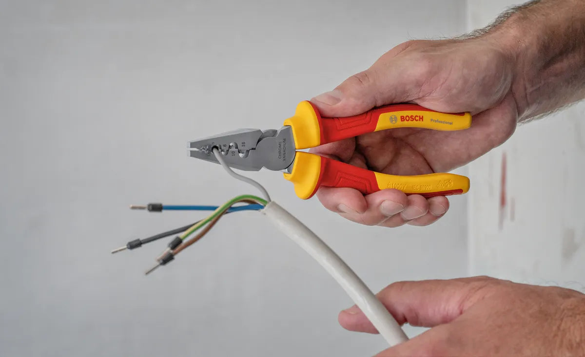 Conjunto de eletricista de 37 peças VDE em mala L-BOXX Bosch